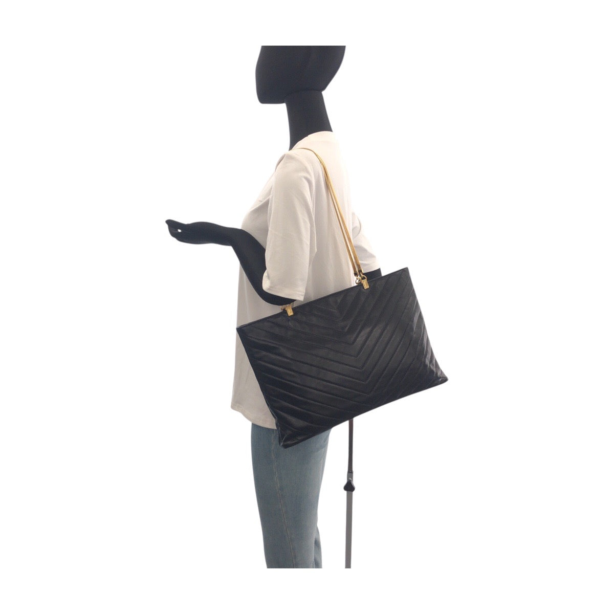 Yves Saint Laurent Shoulder Bag Calfskin Black Red GoldMetal YSL quilting
