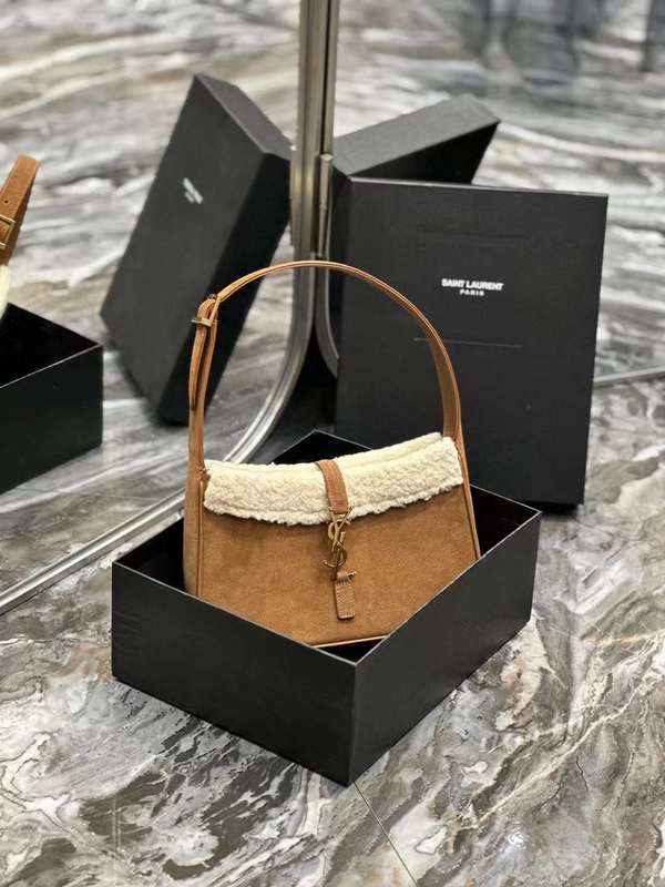 Yves Saint Laurent - Bags 