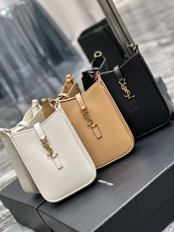 Yves Saint Laurent - Bags 