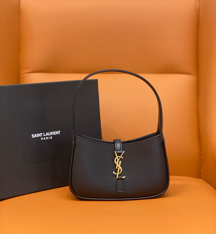 Yves Saint Laurent - Bags
