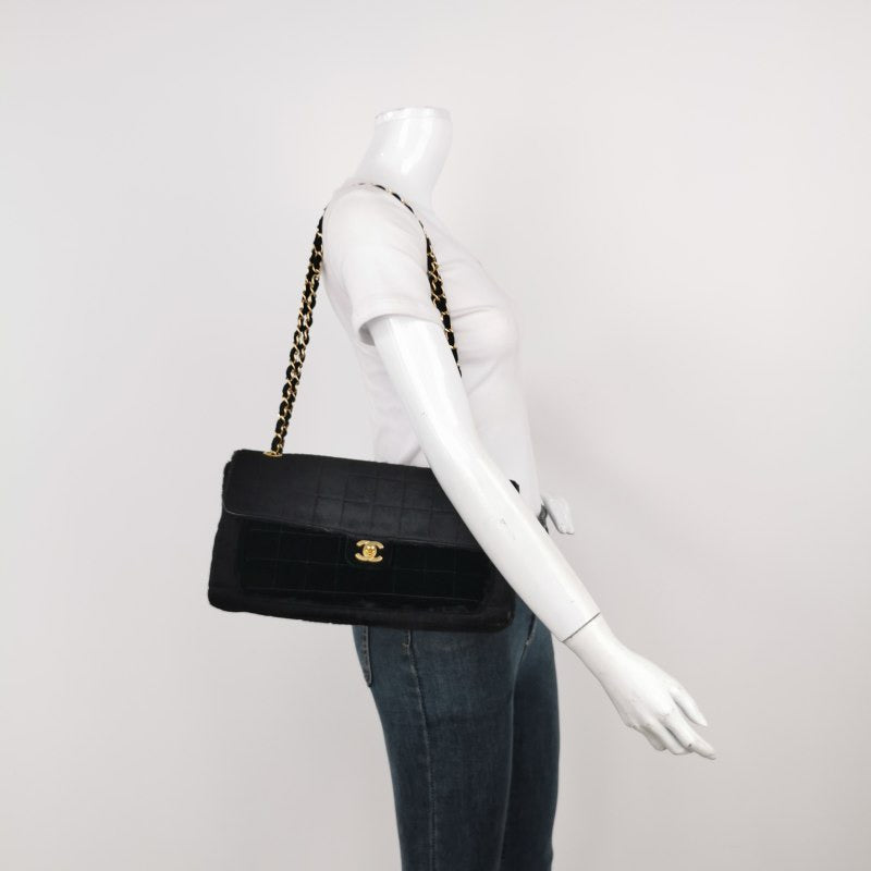Chanel Shoulder Bag - Almora Bags