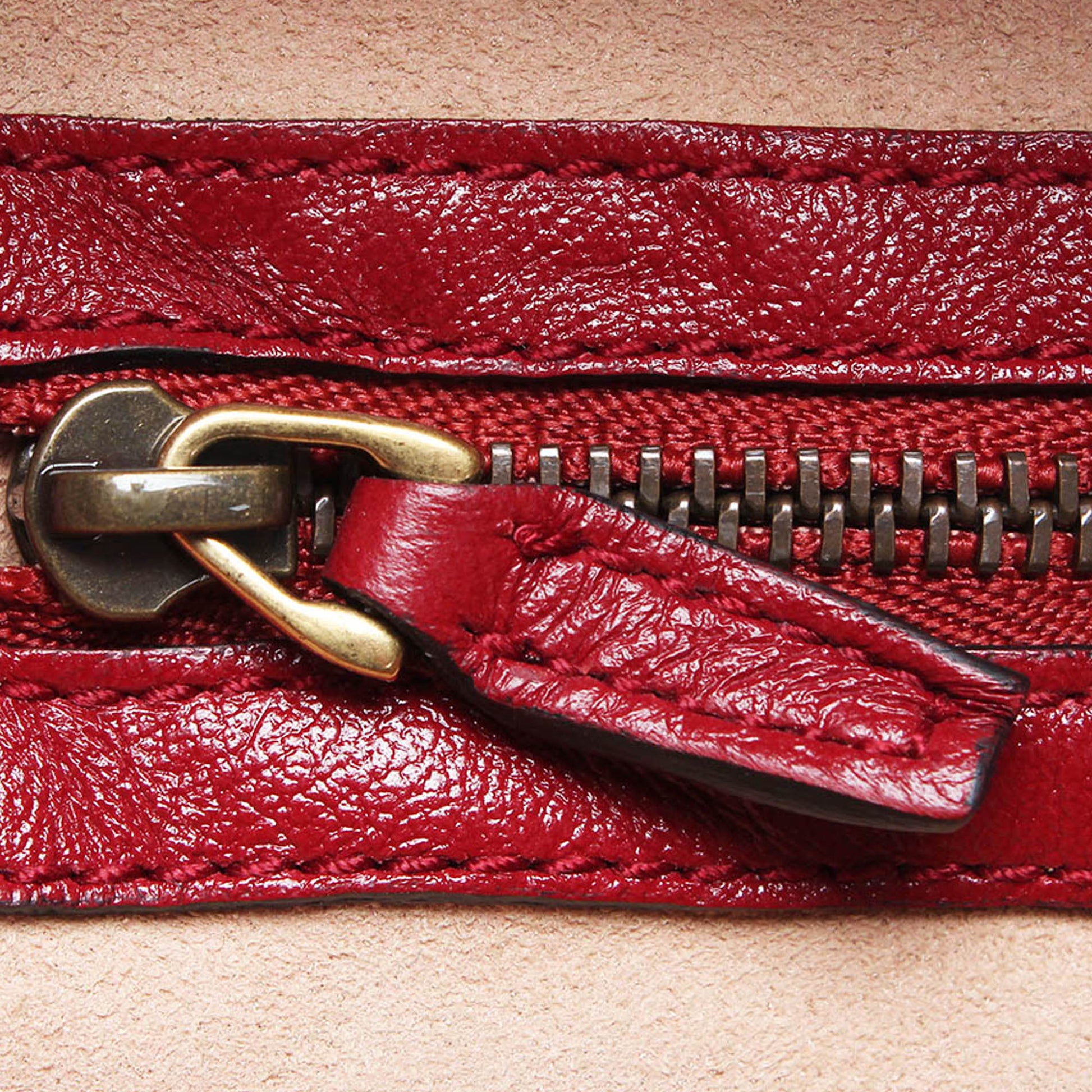 Gucci Quilted Chain Handbag
