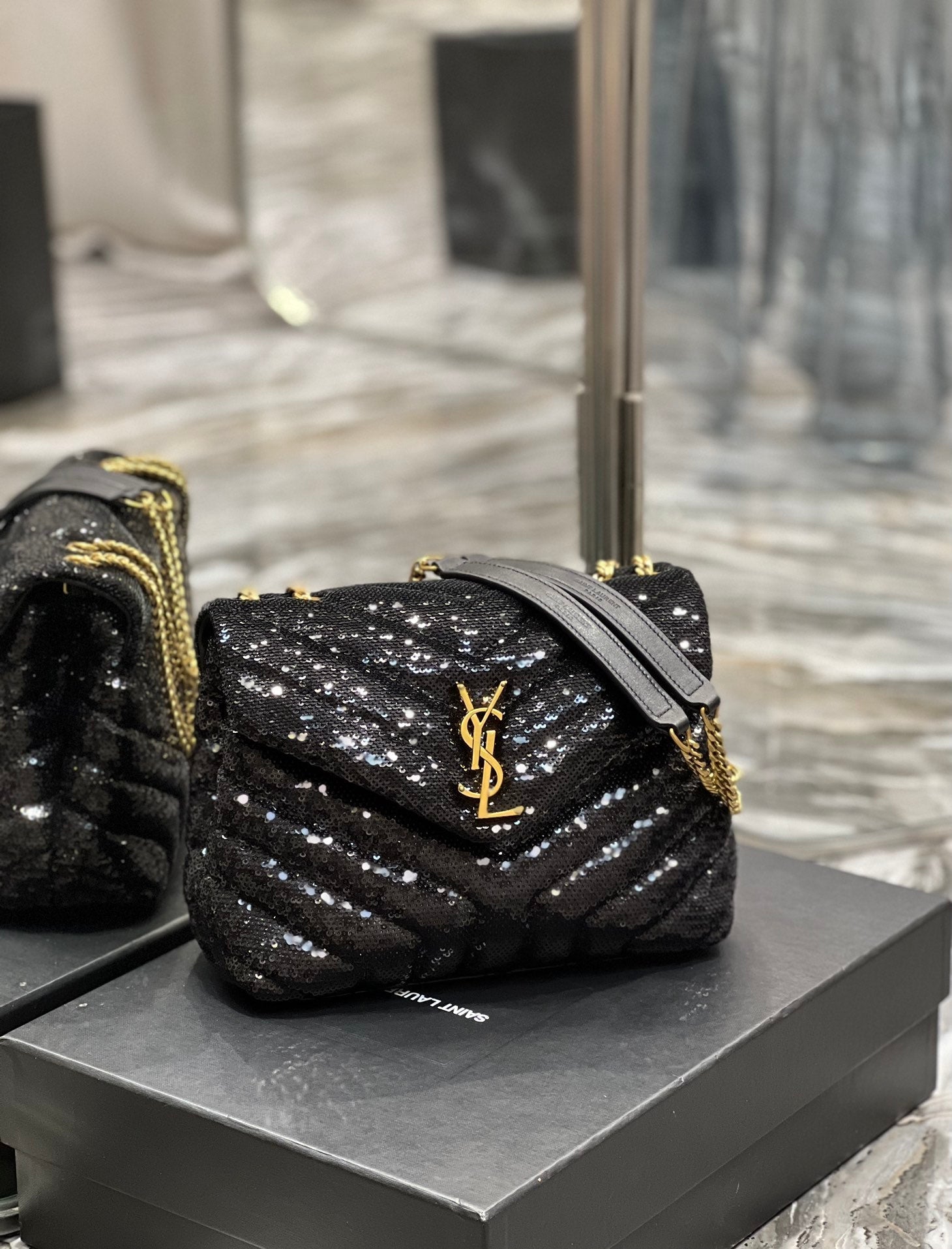 Yves Saint Laurent Loulou Small Chain Bag Black