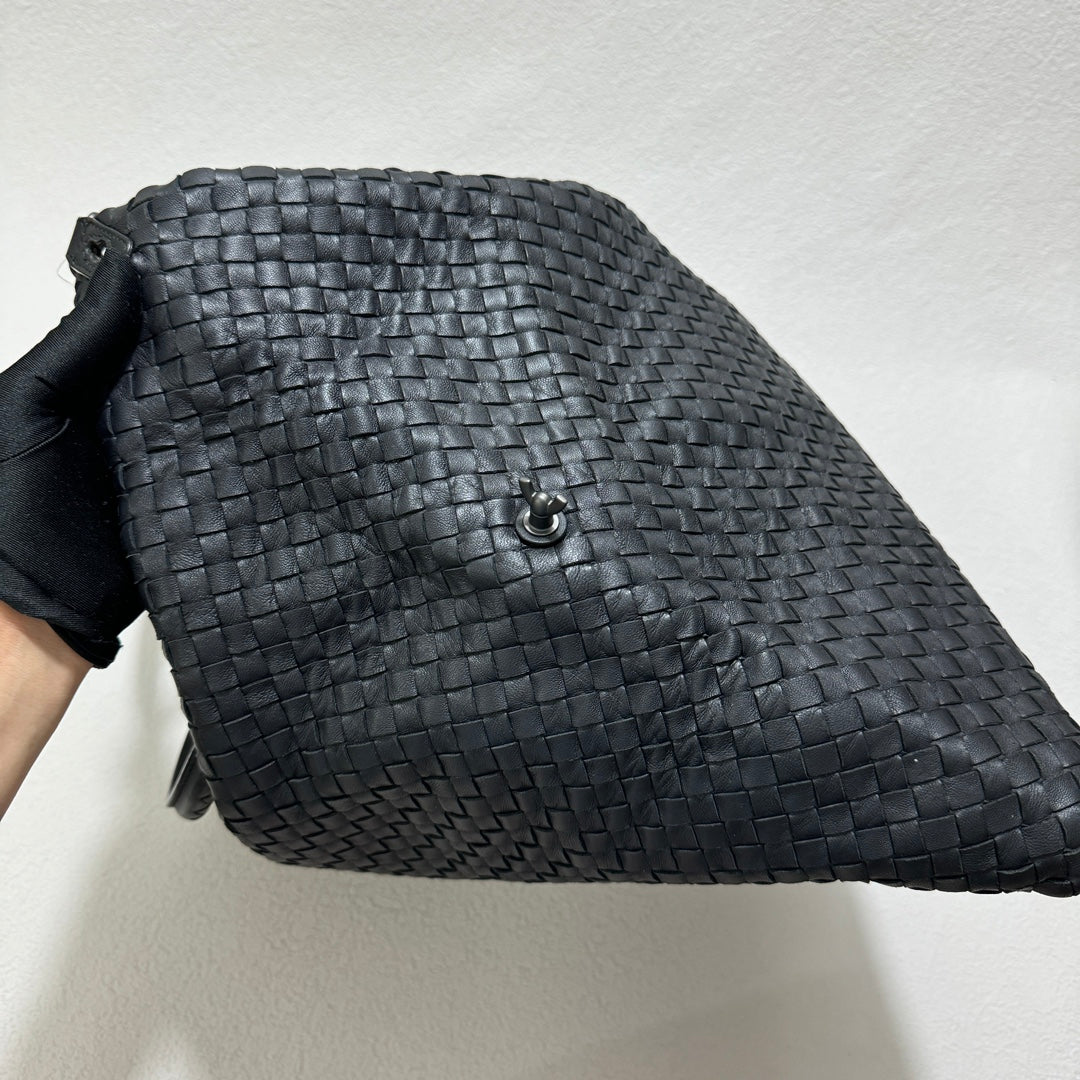 Bottega Veneta Maxi Convertible Tote Bag Hobo Black Leather Two-way Carry 50cm