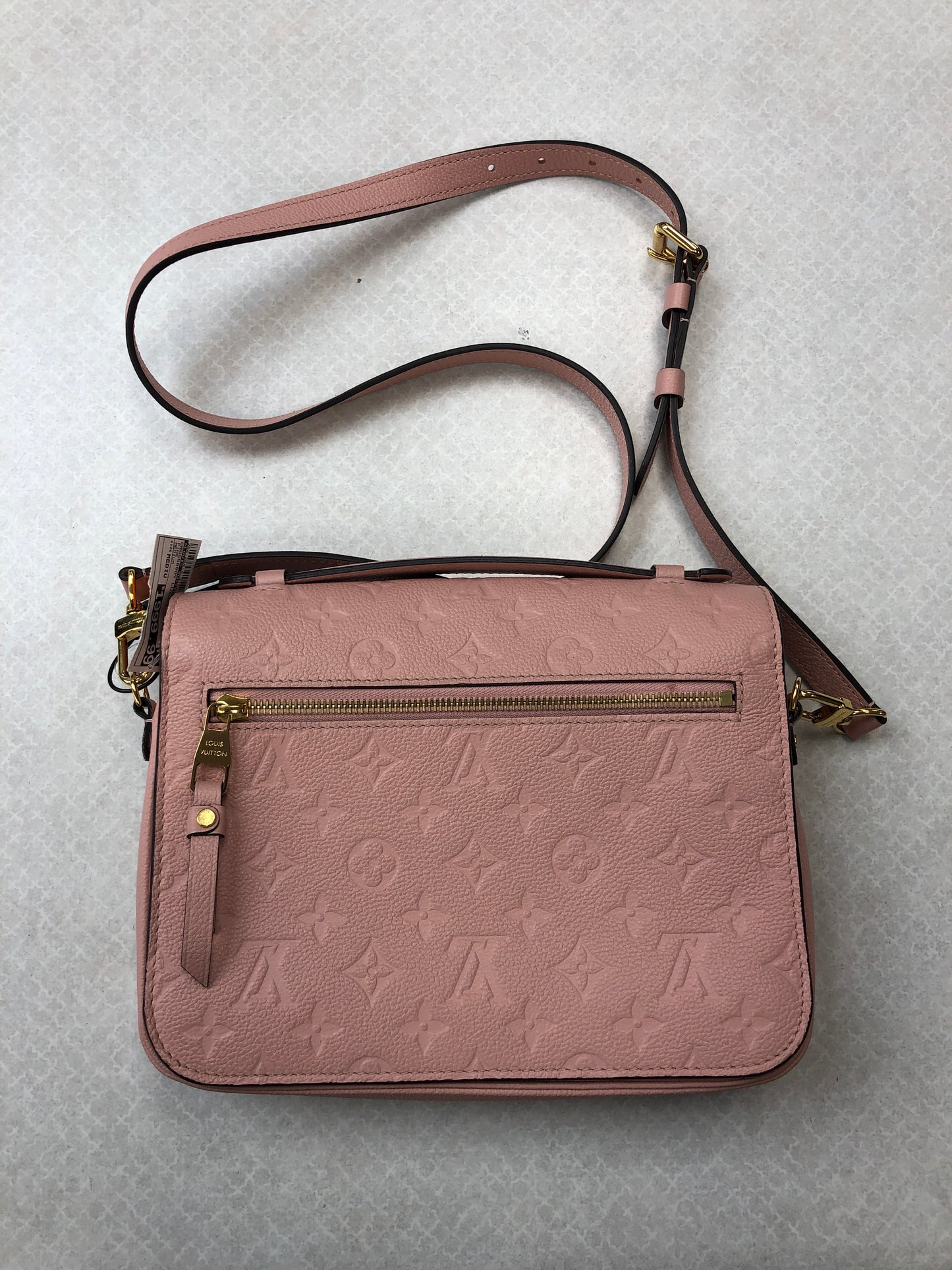 Crossbody Luxury Designer By Louis Vuitton Size: Medium