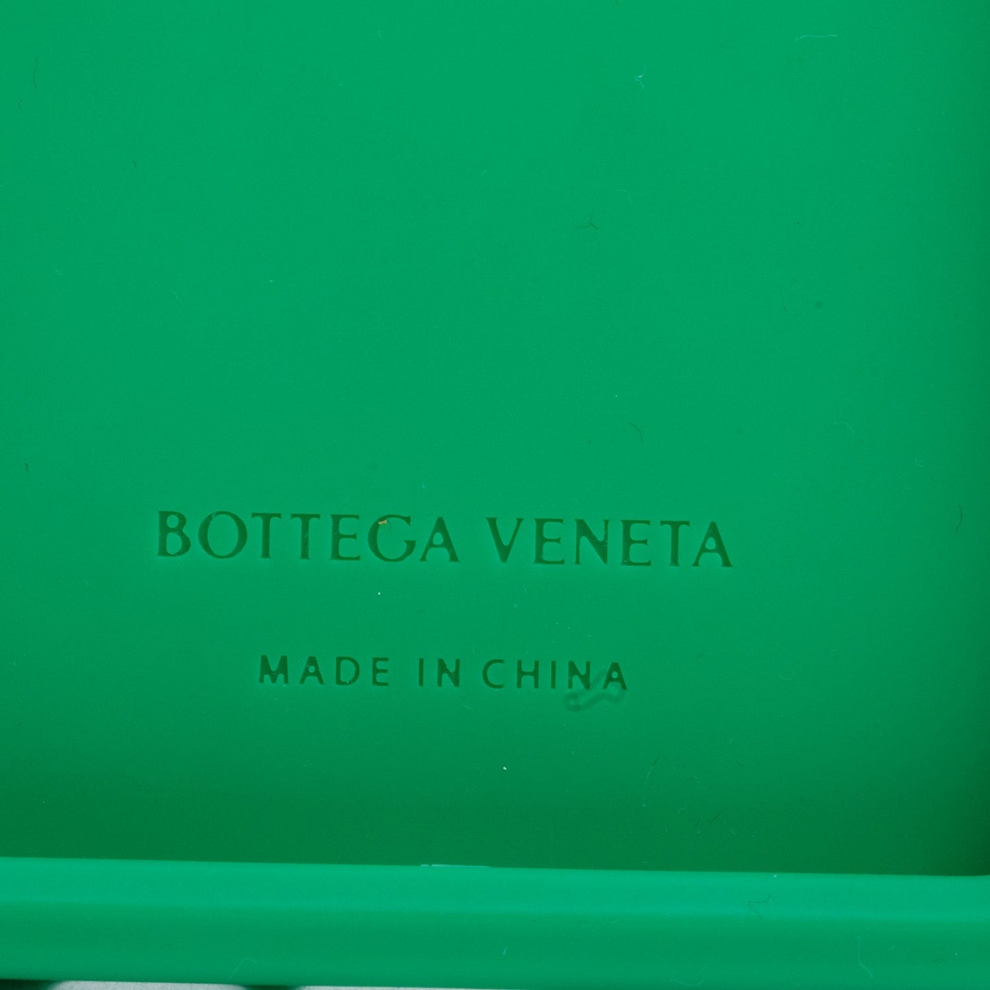 Bottega Veneta Green Intreccio Rubber Silicon iPhone 16 Pro Max Case