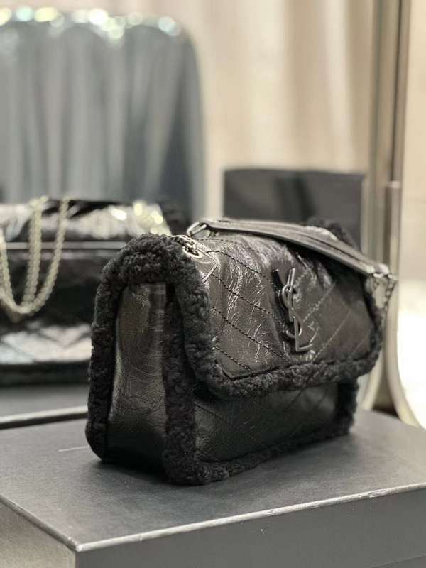 Yves Saint Laurent - Bags 