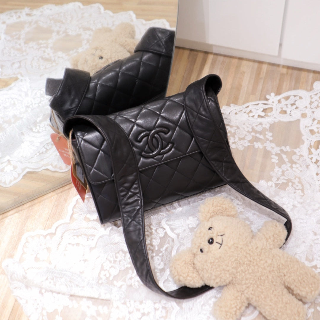 Chanel Shoulder Bag - Almora Bags
