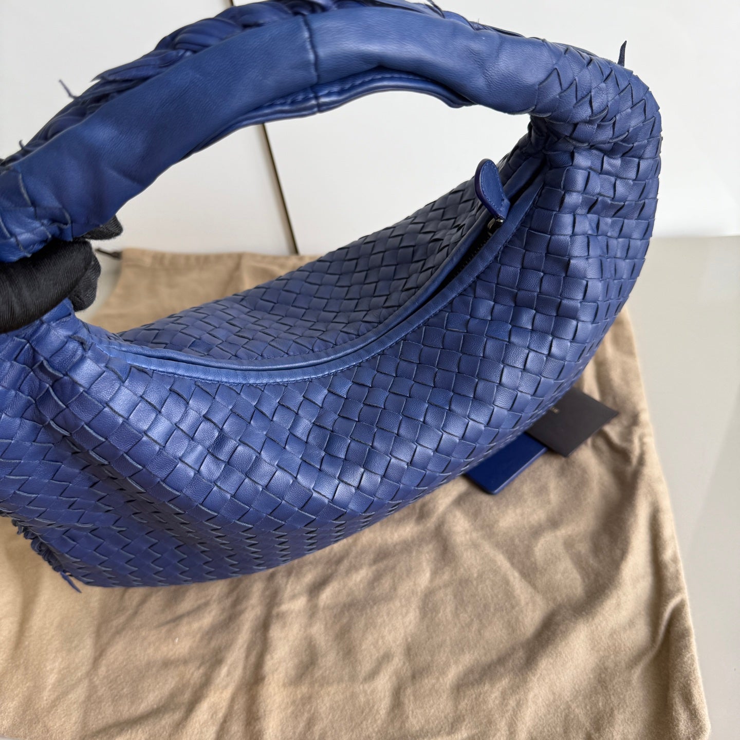 Bottega Veneta Veneta Hobo Small Navy Intrecciato Leather Bag 40cm