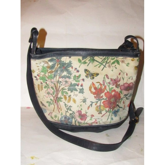 Gucci Leather Canvas Shoulder Bag