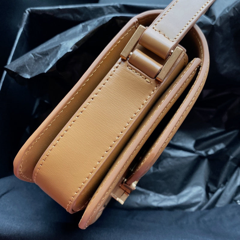 Yves Saint Laurent - Bags 