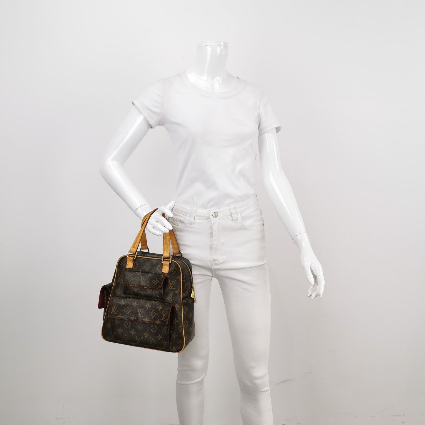 Louis Vuitton Excentri Cite Camel Leather Handbag 24113078965445