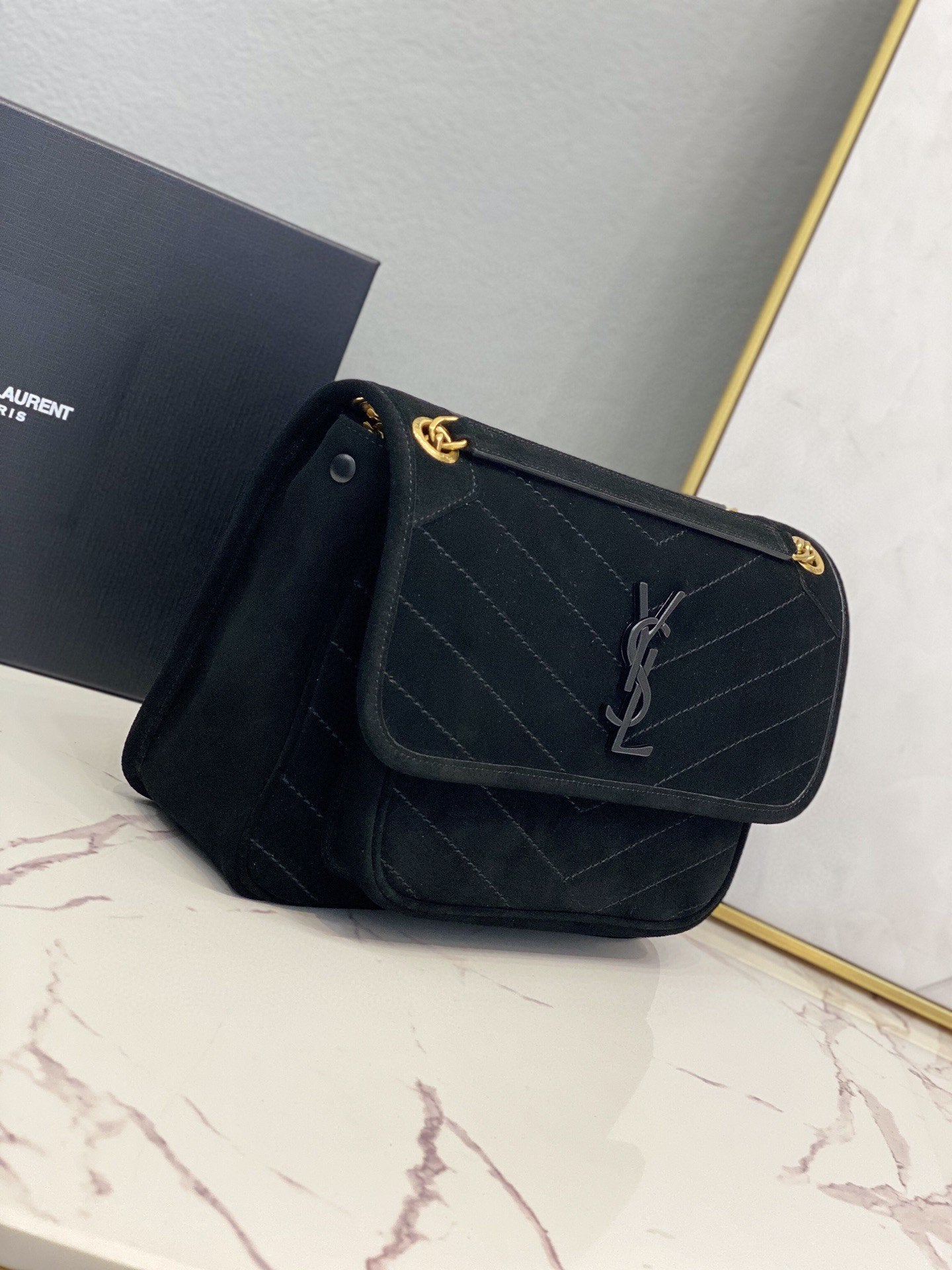 Yves Saint Laurent Niki Medium Chain Bag Black
