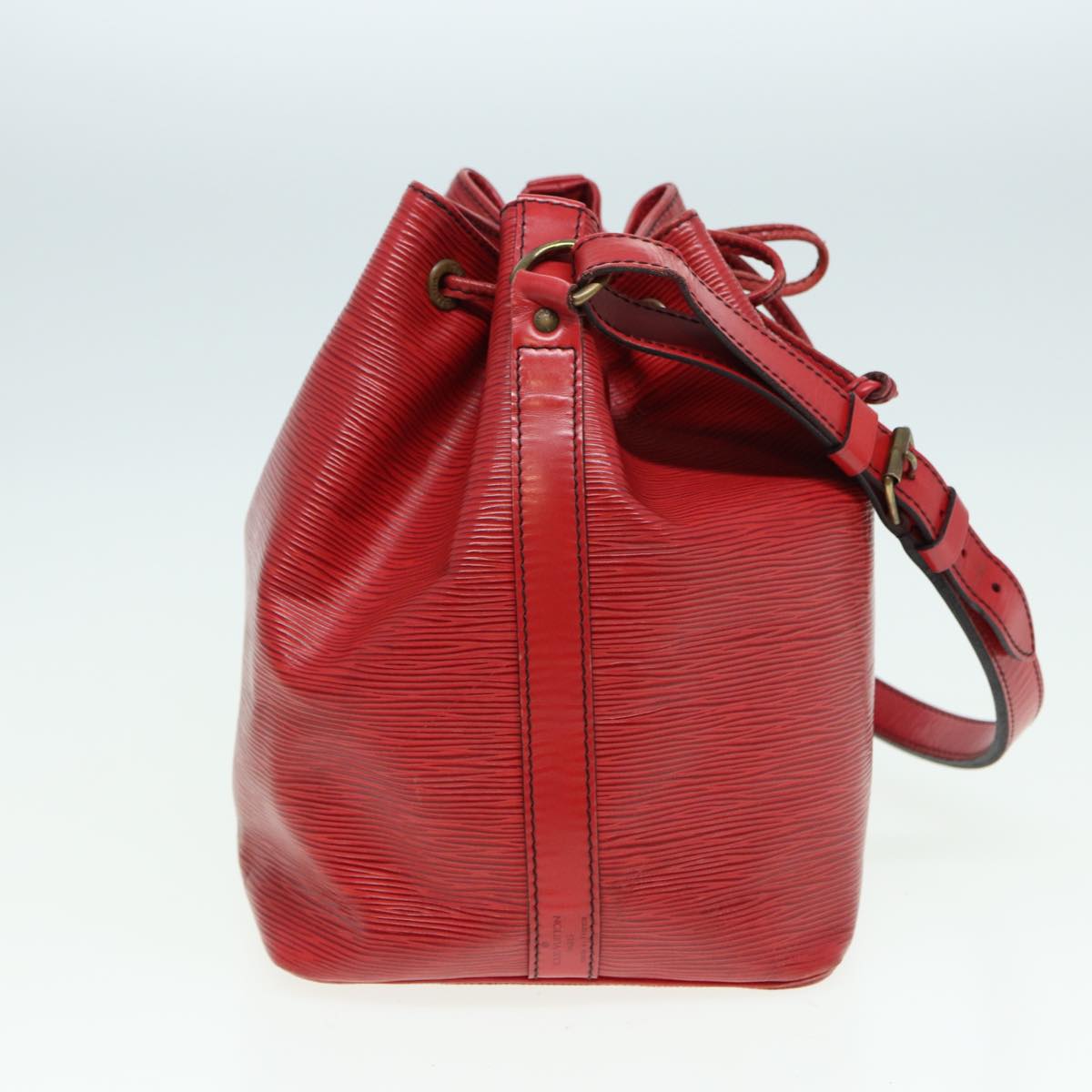 LOUIS VUITTON Epi Petit Noe Shoulder Bag Red M44107 LV Auth 78363