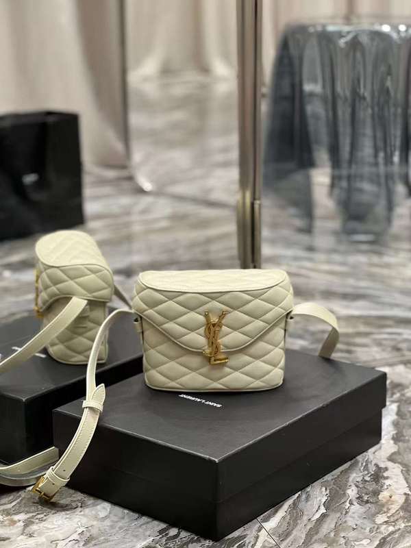 Yves Saint Laurent - Bags 