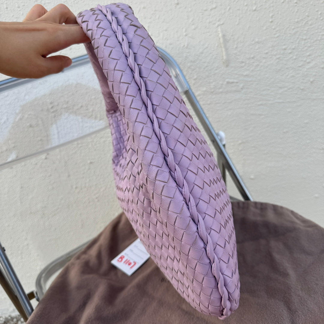 Bottega Veneta Veneta Hobo Medium Lilac Lavender Intrecciato Leather Bag 40cm