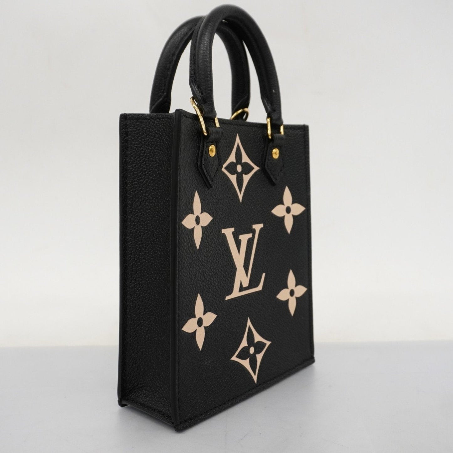 Louis Vuitton Shoulder Bag