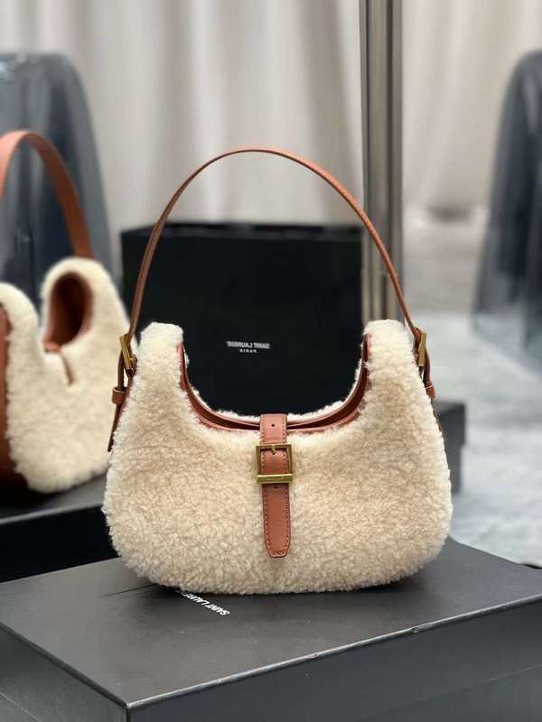 Yves Saint Laurent - Bags 