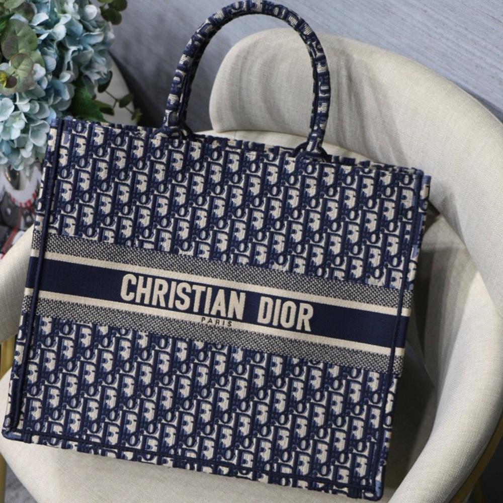 Gucci Book Tote Tote