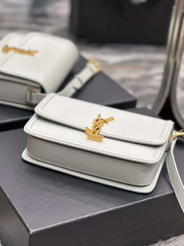 Yves Saint Laurent - Bags 