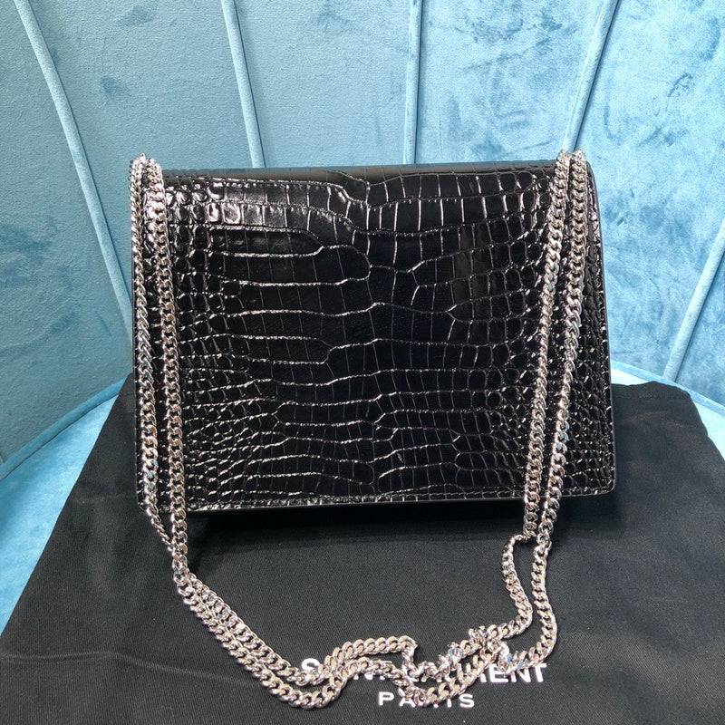 Yves Saint Laurent - Bags