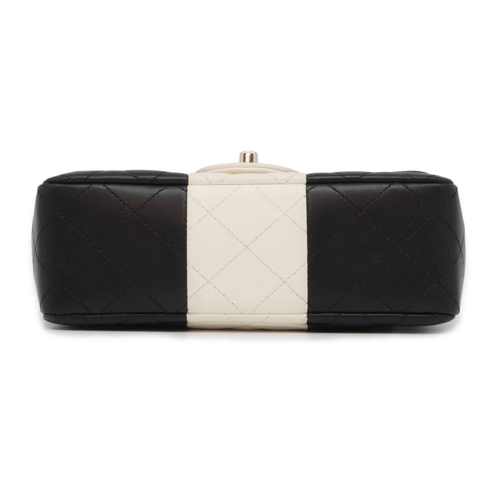 Chanel Shoulder Bag - Almora Bags