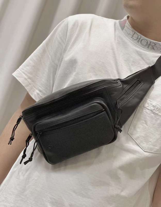 Yves Saint Laurent - Bags 