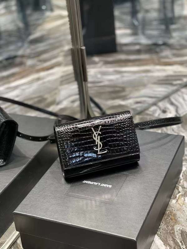 Yves Saint Laurent - Bags 