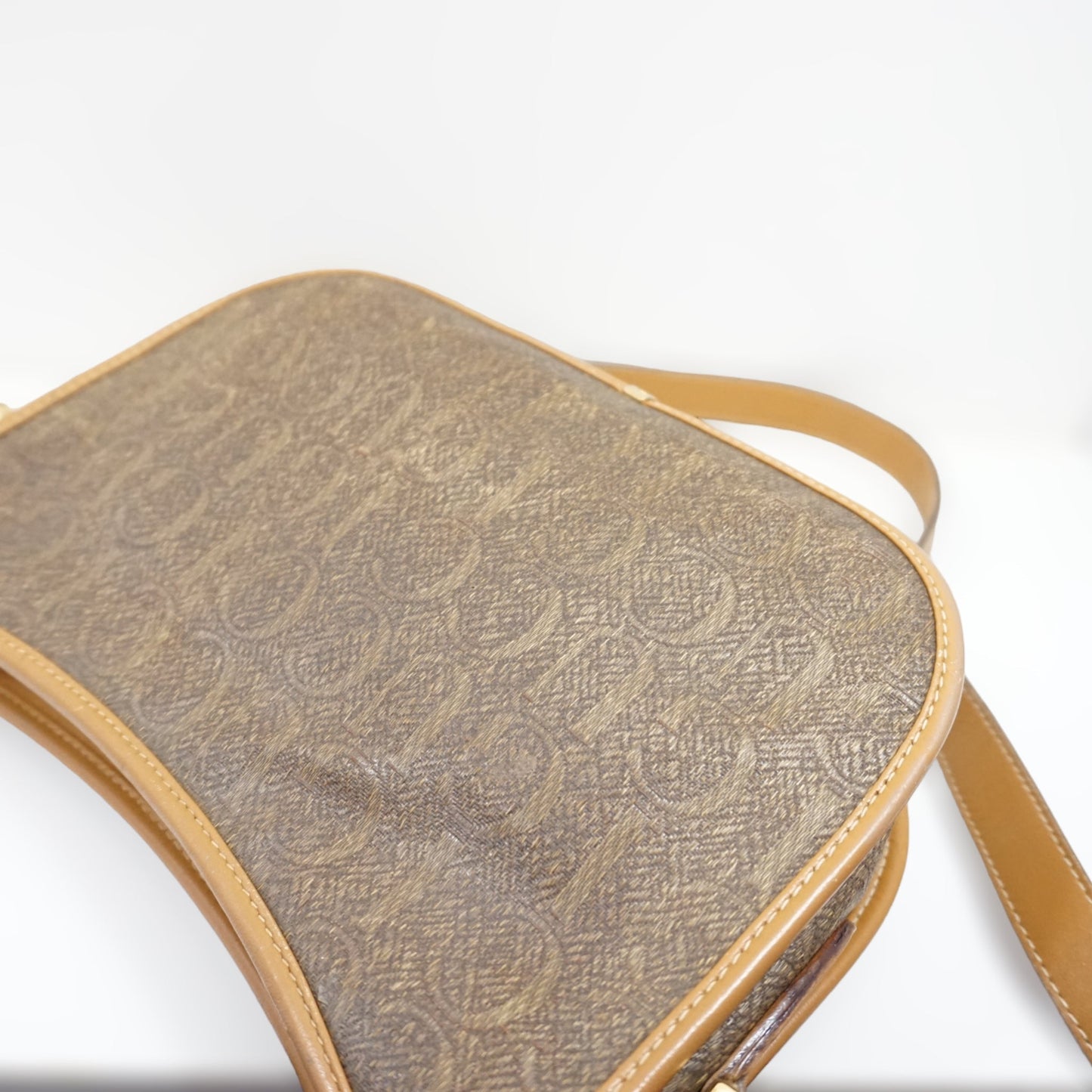 Gucci Crossbody Style 2