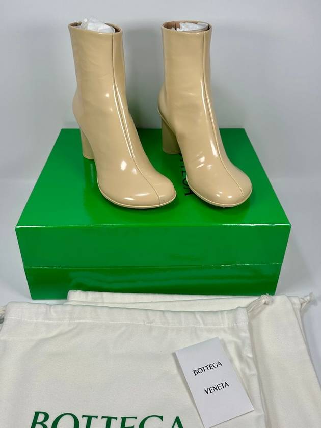 Luxury Bottega Veneta ankle boots 250