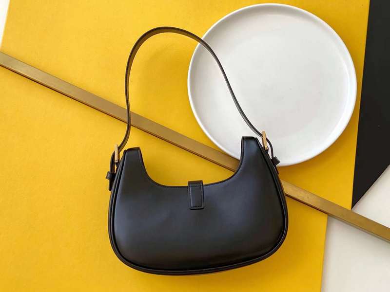 Yves Saint Laurent - Bags 