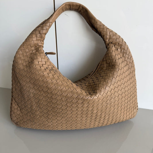 Bottega Veneta Veneta Hobo Light Camel Brown Intrecciato Leather Bag 47cm