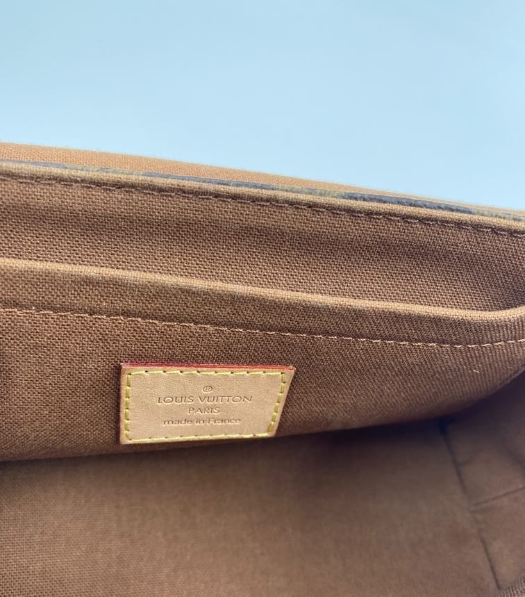 Louis Vuitton Tikal PM Pochette Clutch