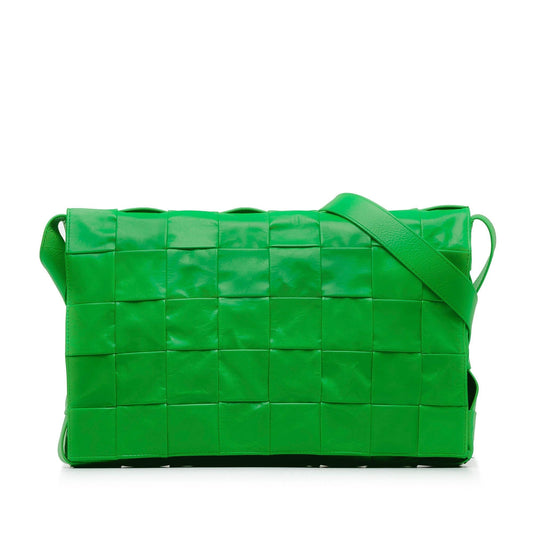 Luxury Bottega Veneta Maxi Nappa Intrecciato Cassette Crossbody (SHG-YggedA)
