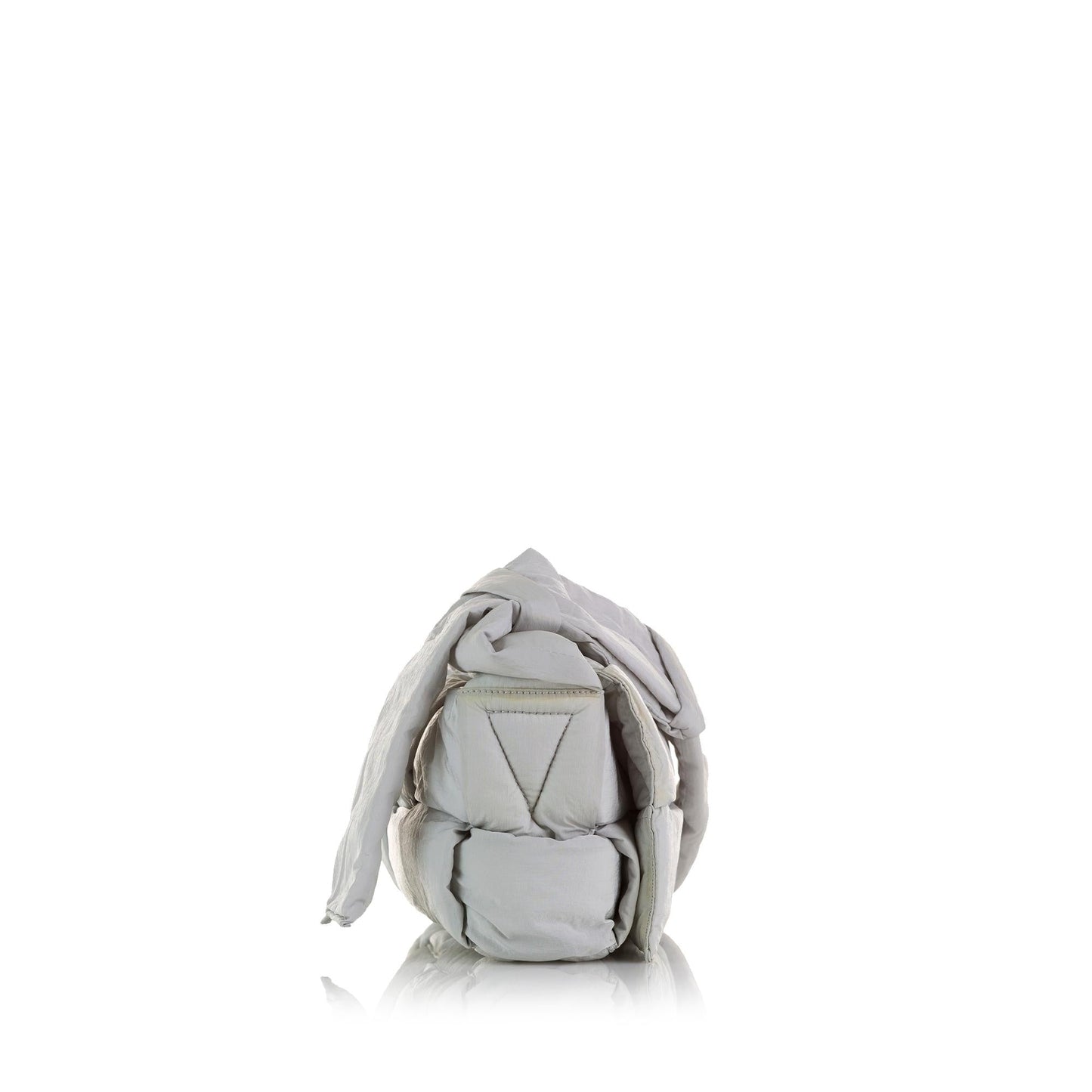 Luxury Bottega Veneta Padded Tech Cassette (SHG-r9G8ja)