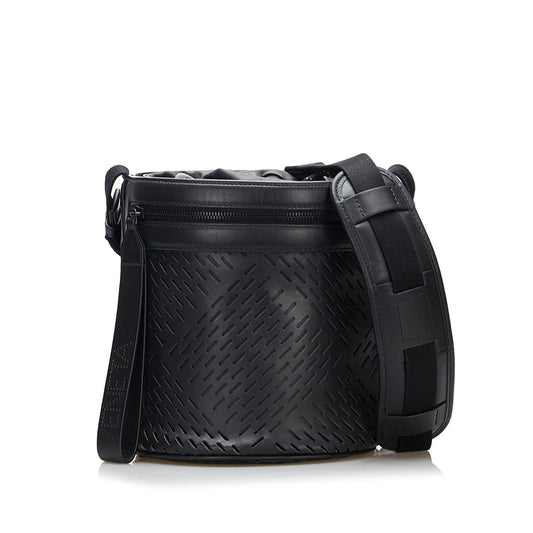 Luxury Bottega Veneta Perforated Leather Paper Bucket Bag (SHG-Vjn6CF)