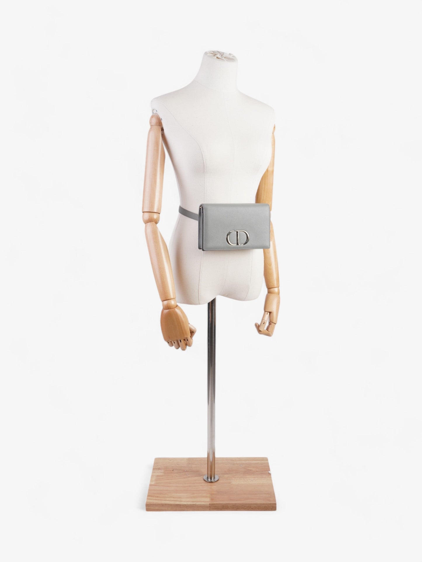 Christian Dior 30 Montaigne 2 In 1 Pouch Grey Calfskin Leather