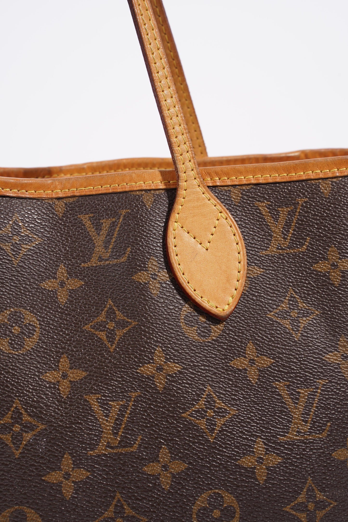 Louis Vuitton Neverfull MM Monogram Coated Canvas Tote