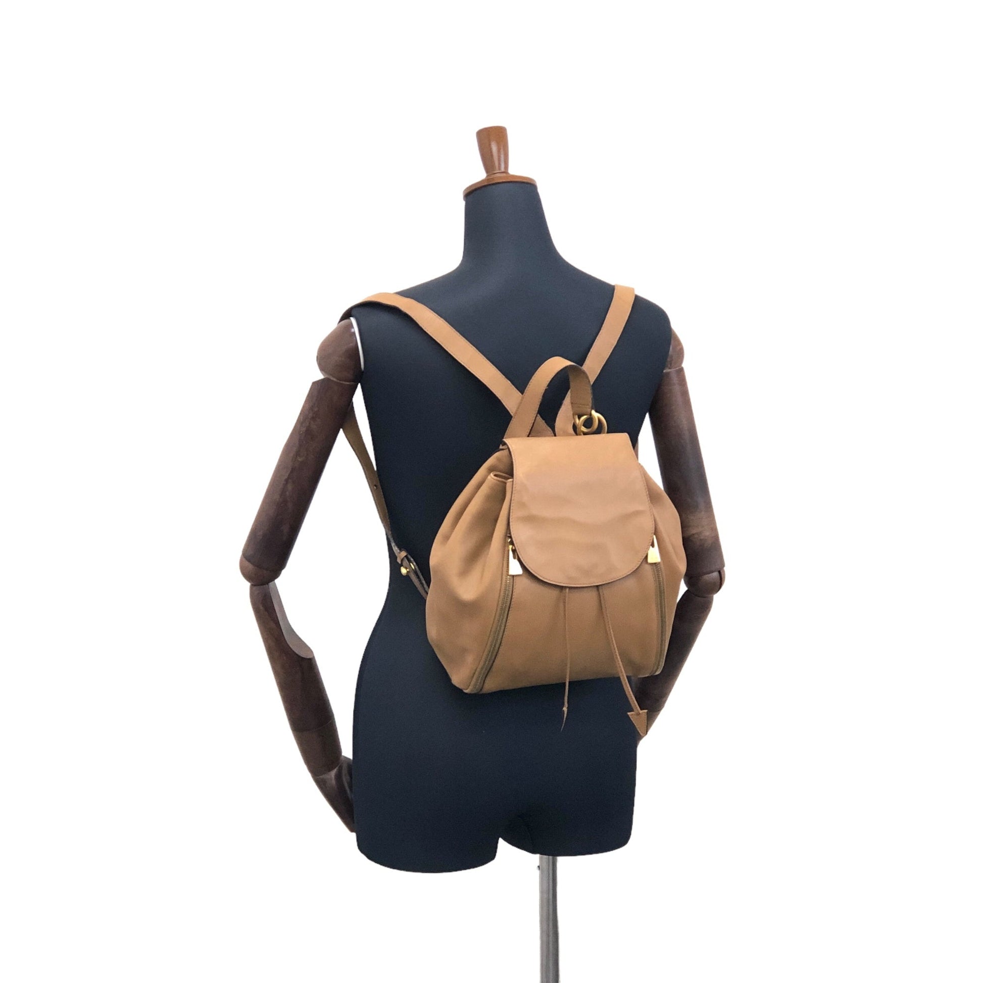 CELINE Backpack Camel f3n5kh