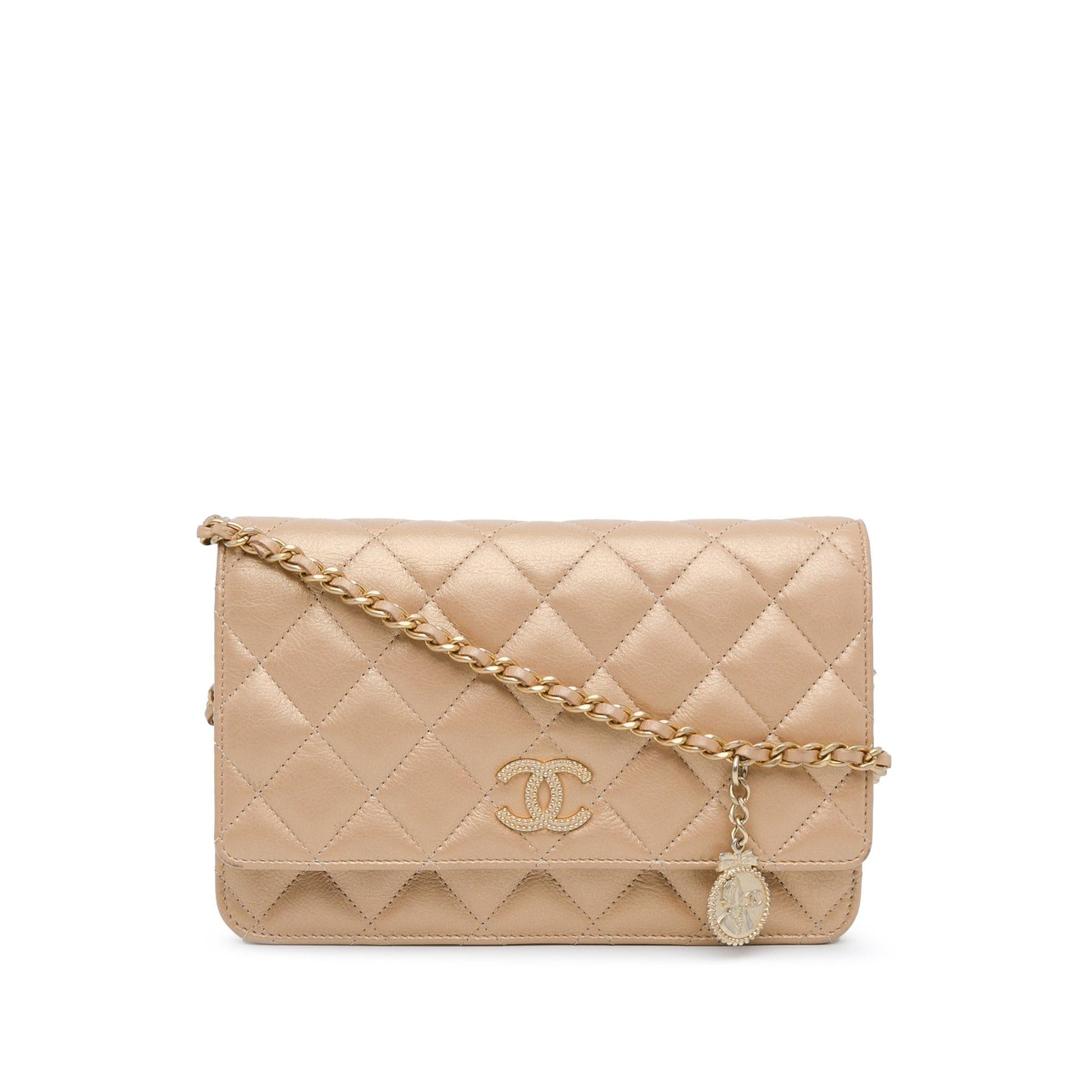 Chanel CC Quilted Lambskin Coin Charm Wallet on Chain (SHG-cXVvnN) Crossbody