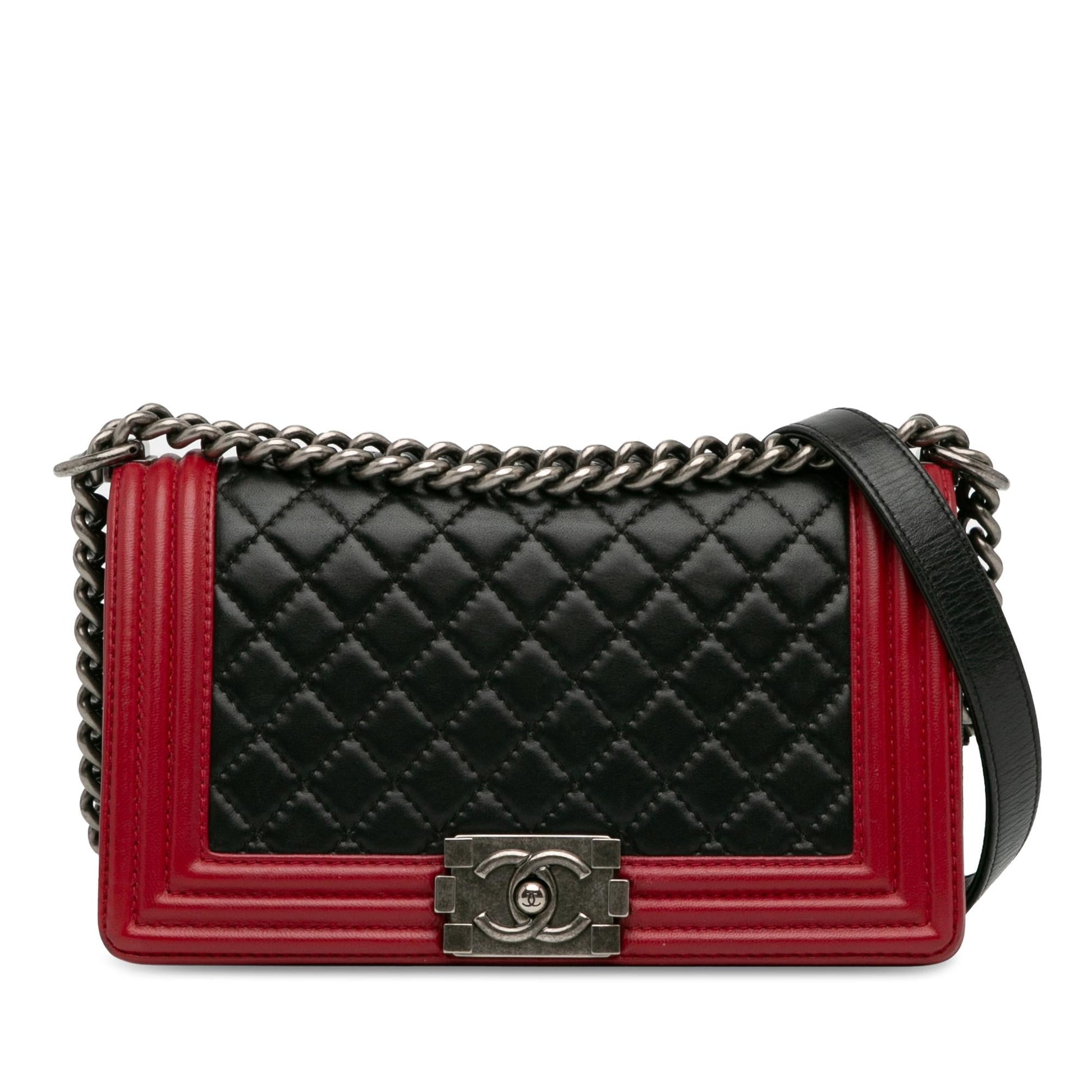 Chanel Medium Bicolor Lambskin Boy Flap (SHG-Qk8sN1) Crossbody