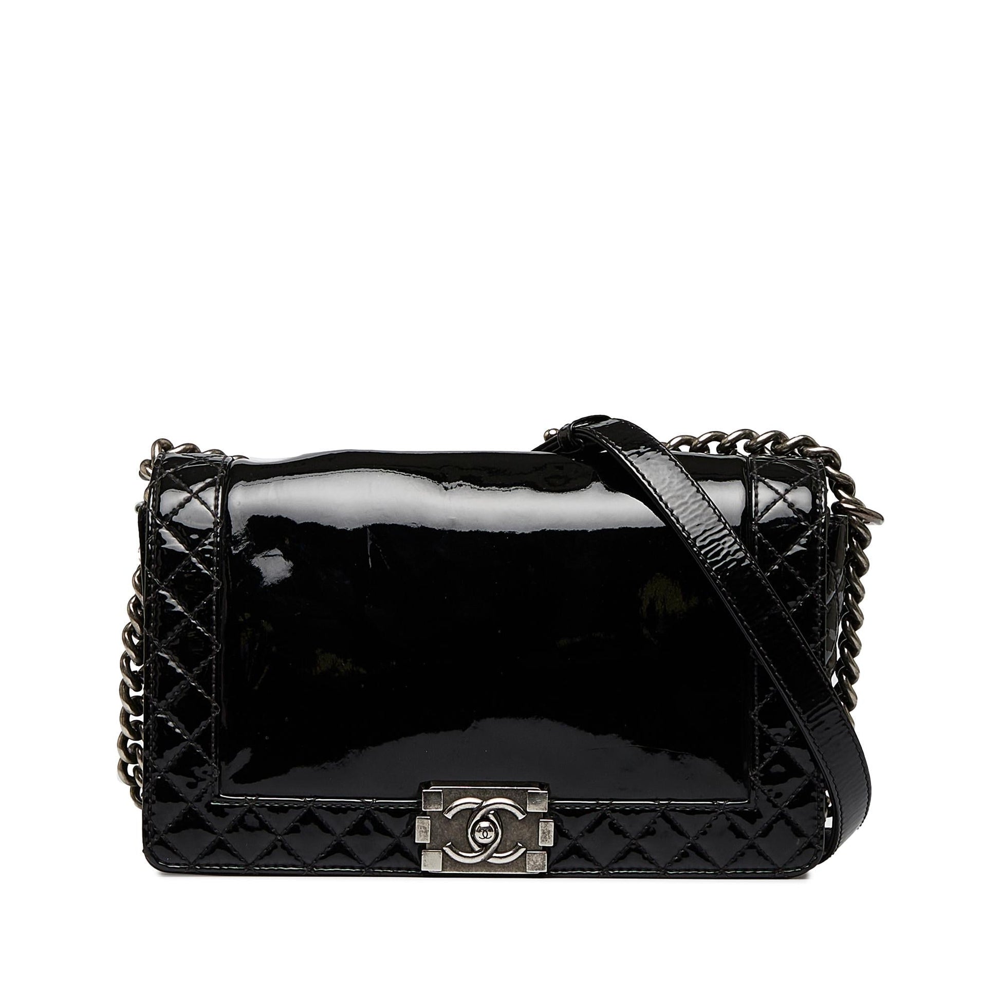 Chanel Medium Patent Reverso Boy Flap (SHG-uvsh6E) Crossbody