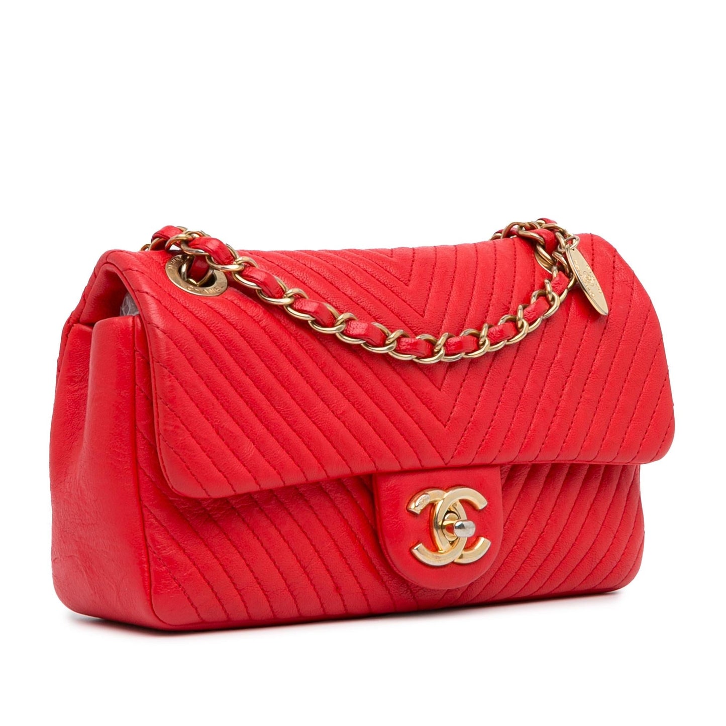 Chanel Medium Wrinkled Calfskin Quilted Chevron Medallion Charm Surpique Flap (SHG-U42TJR) Shoulder Bag