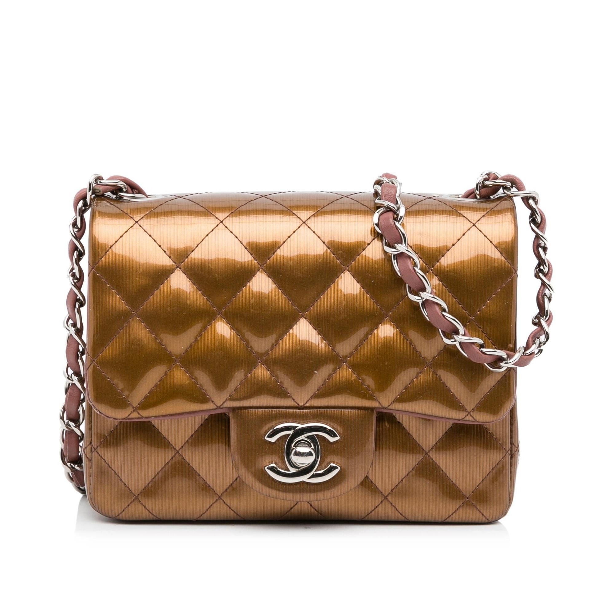 Chanel Mini Classic Square Patent Single Flap (SHG-nmtI7p) Shoulder Bag