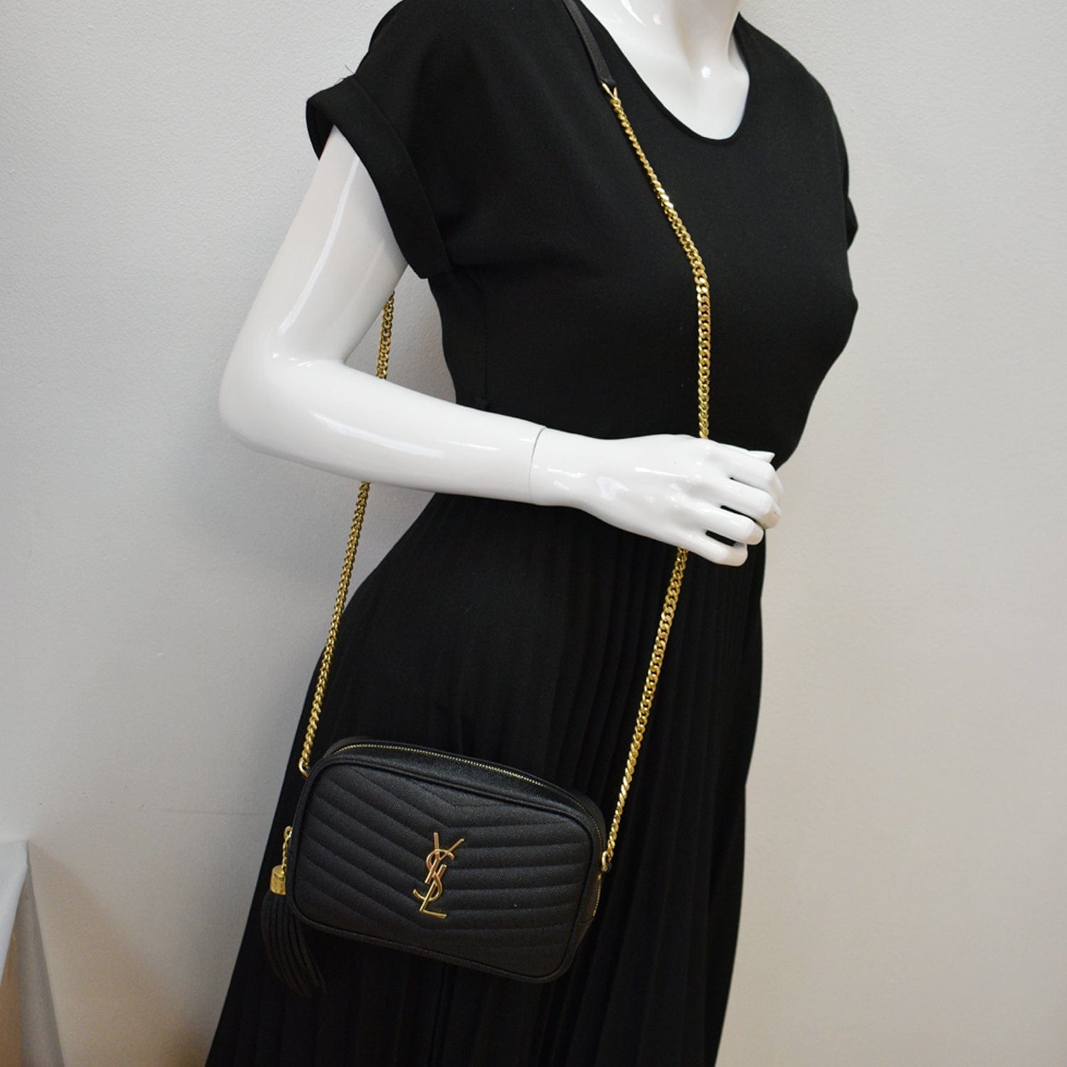 YVES SAINT LAURENT Mini Lou Grain De Poudre Camera Bag Black