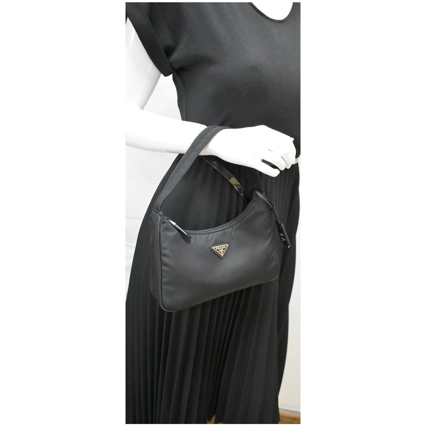 PRADA Re-Edition 2000 Mini Nylon Shoulder Bag Black