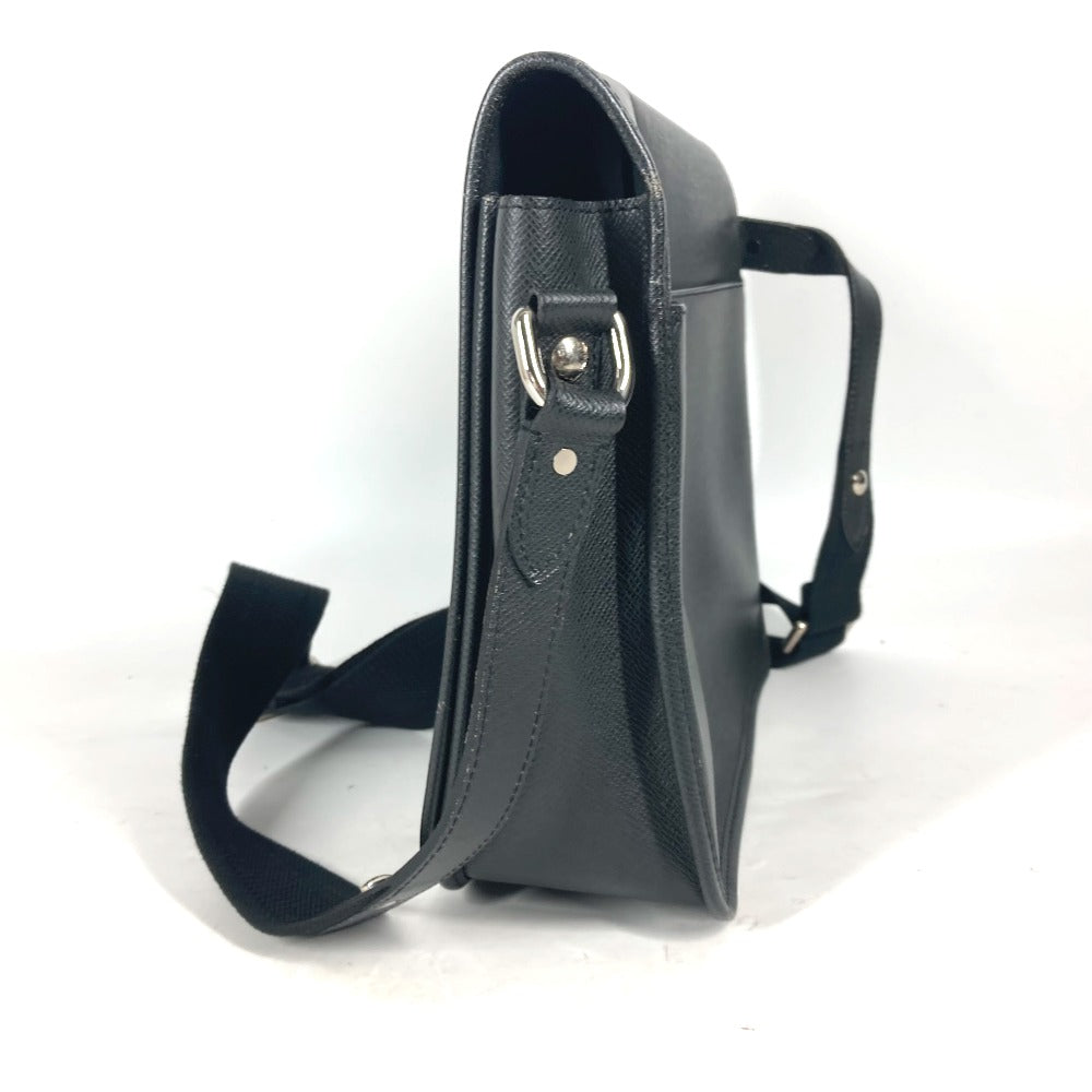 LOUIS VUITTON Shoulder Bag Taiga Leather black Taiga Andrei