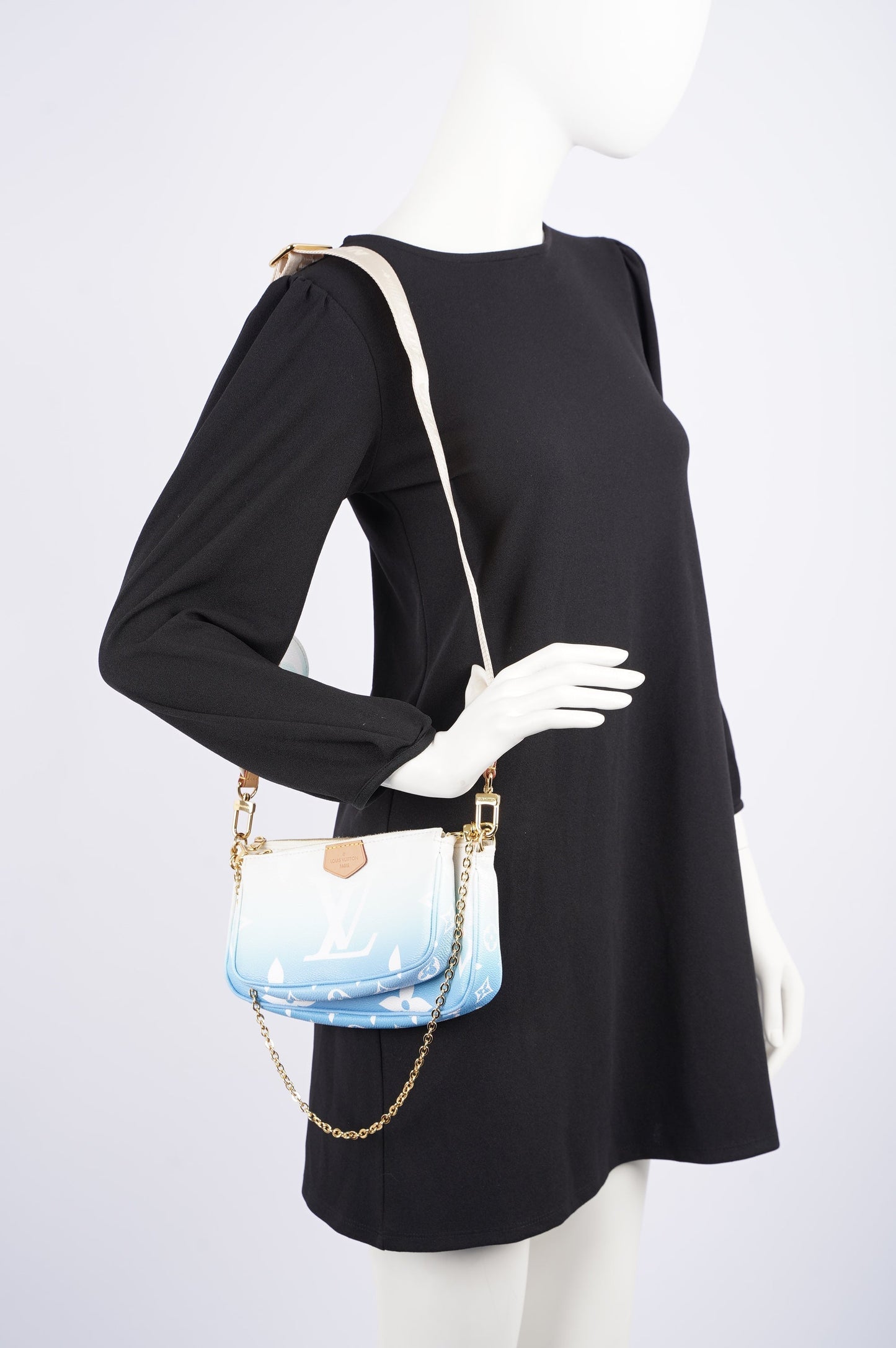 Louis Vuitton Womens Multi Pochette By The Pool Clutch