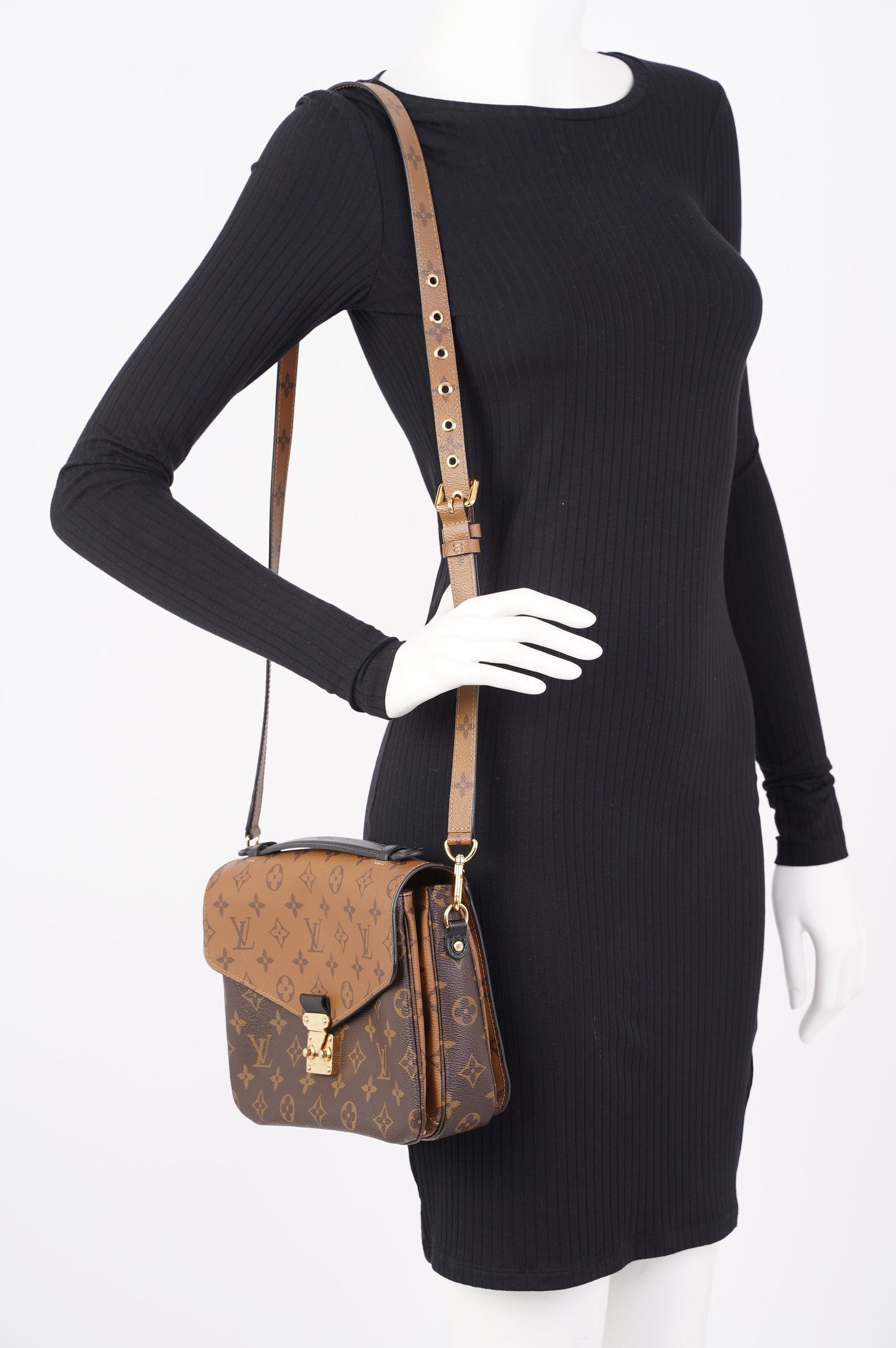 Louis Vuitton Womens Pochette Metis Reverse Monogram Canvas Clutch