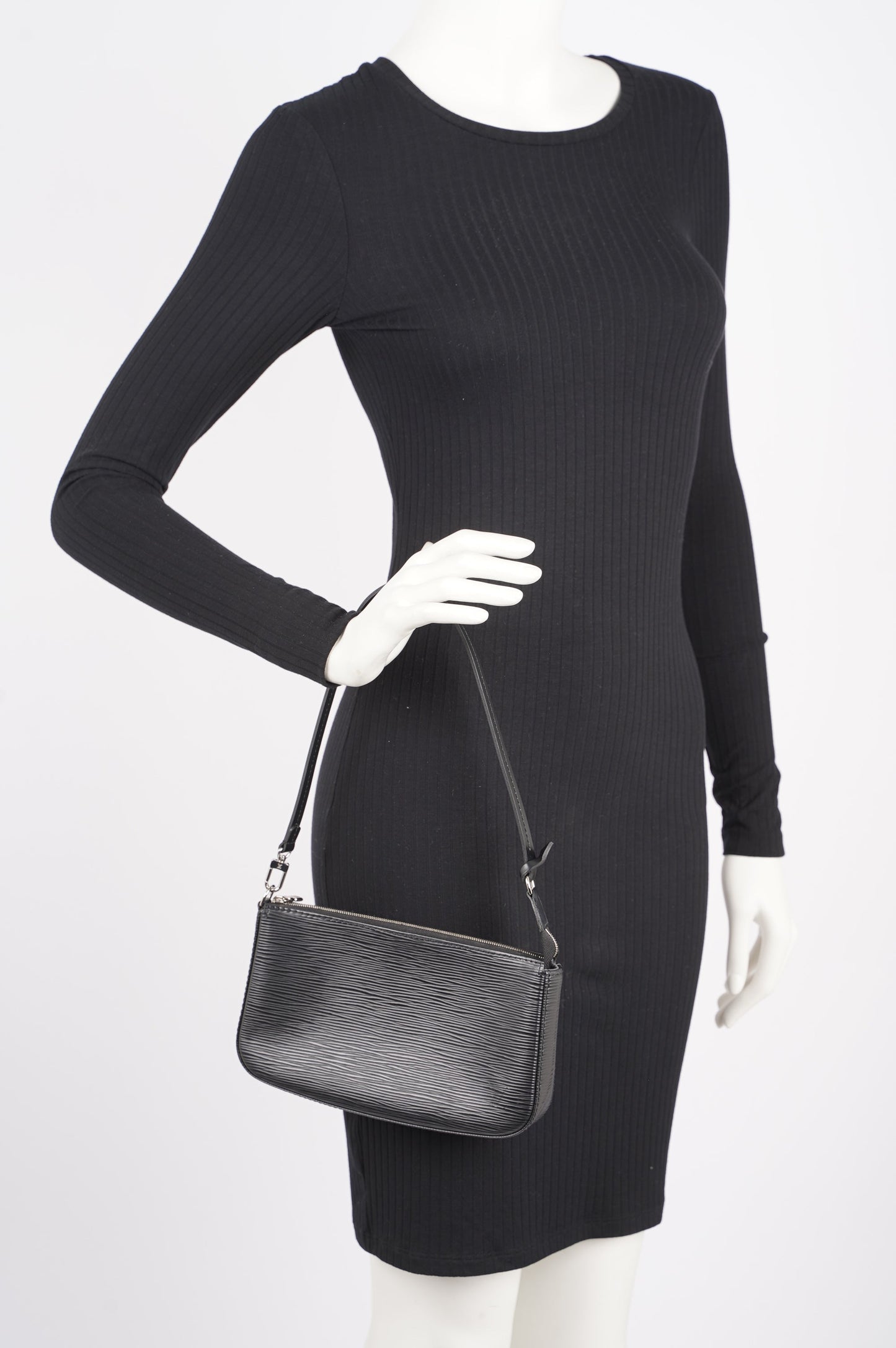 Louis Vuitton Womens Pochette Accessoires Black Epi Leather Clutch